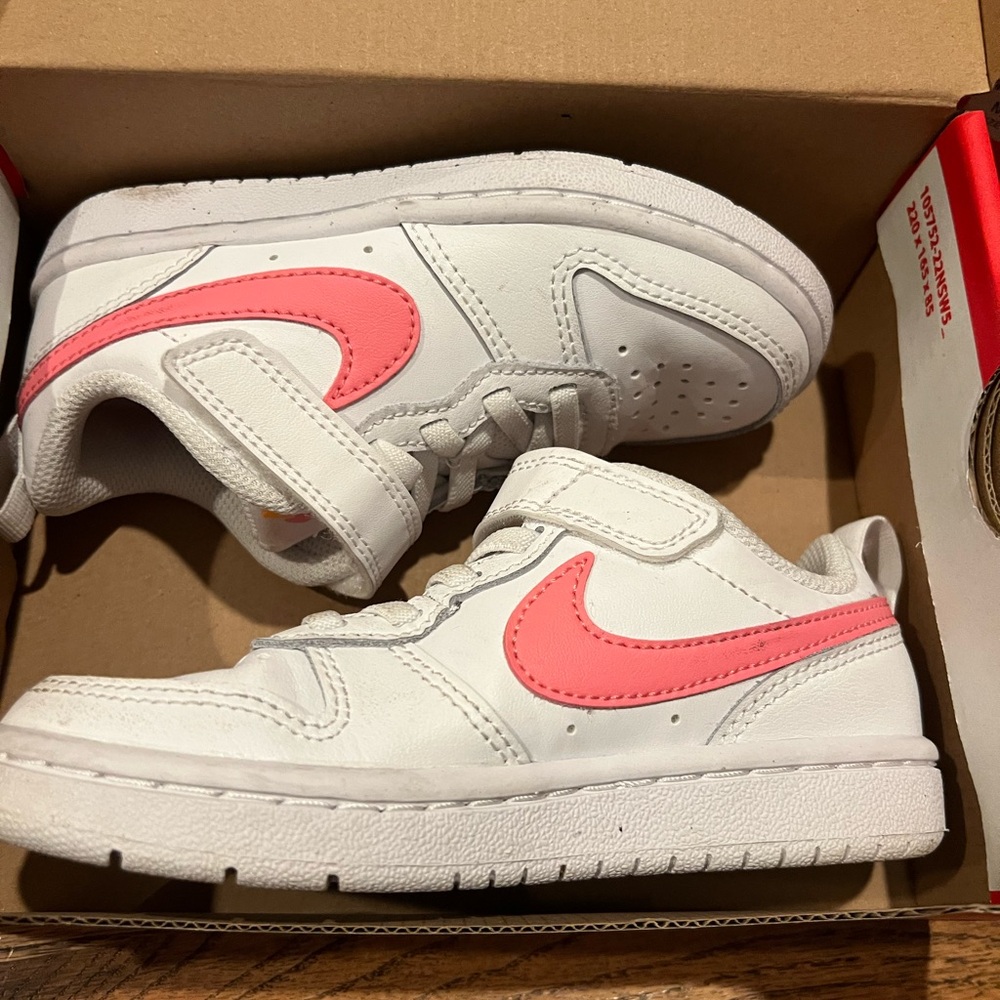 Nike Kids White and Pink Court Borough